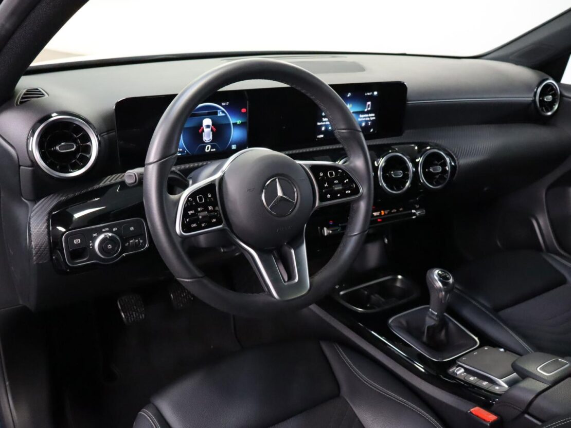 Mercedes Benz Classe A 160 d Manual 6