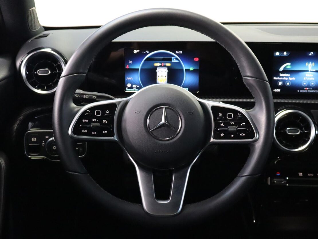 Mercedes Benz Classe A 160 d Manual 10