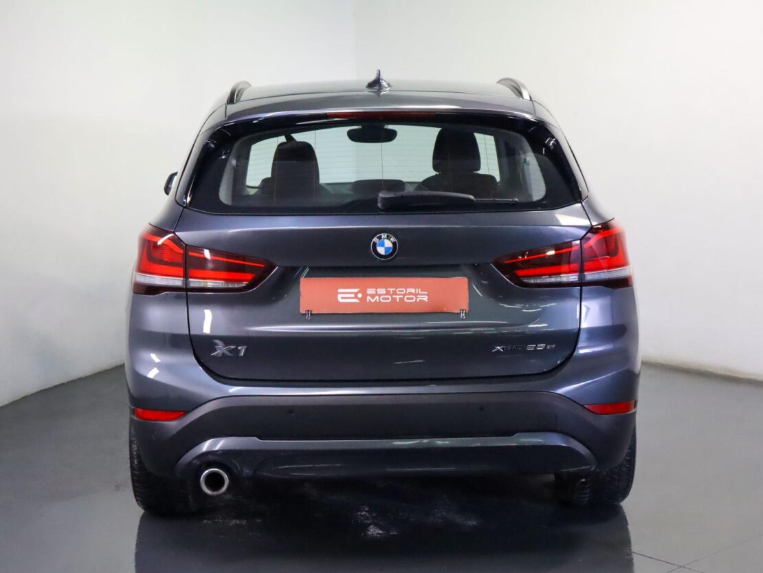 BMW X1 xDrive25e 4