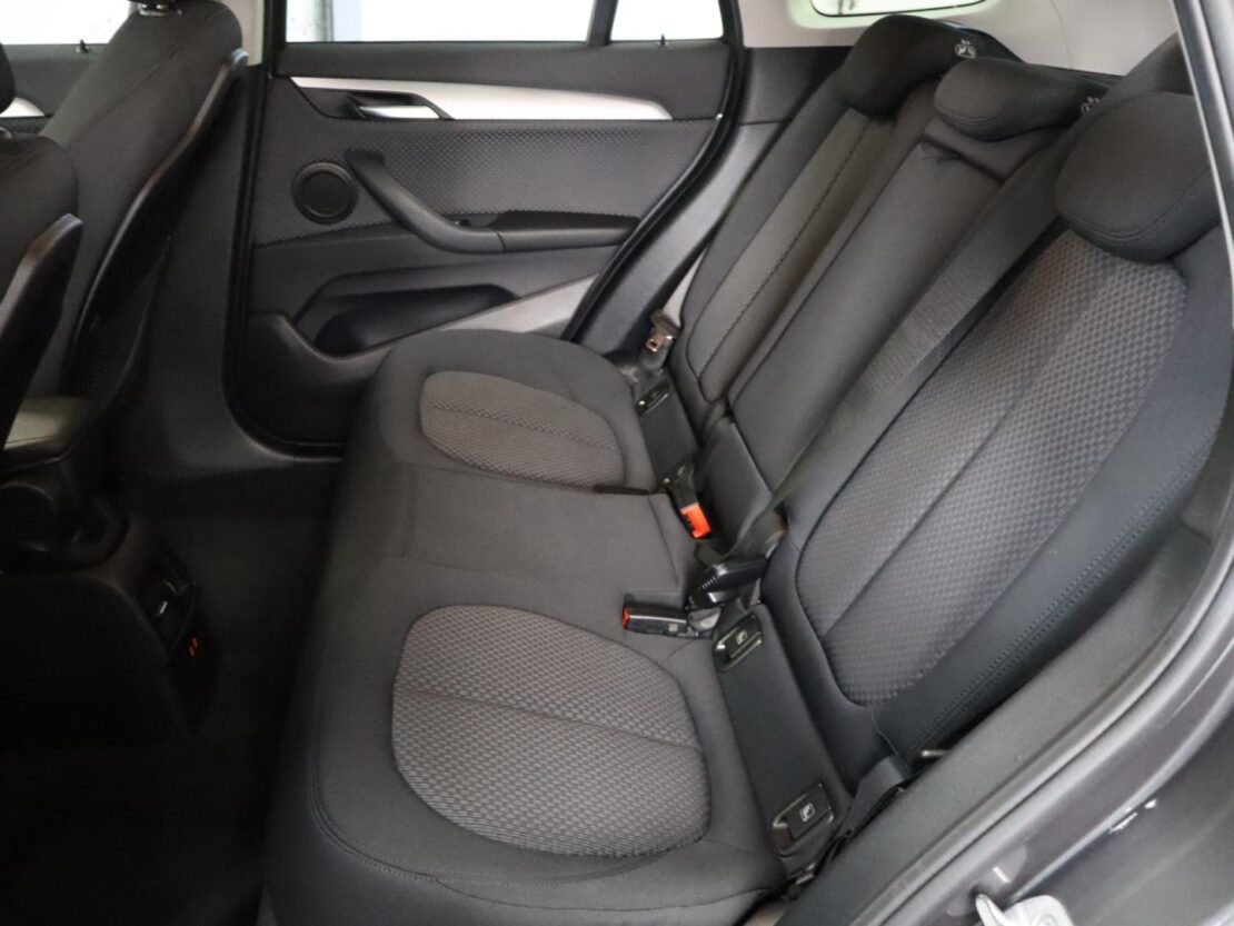 BMW X1 xDrive25e 10