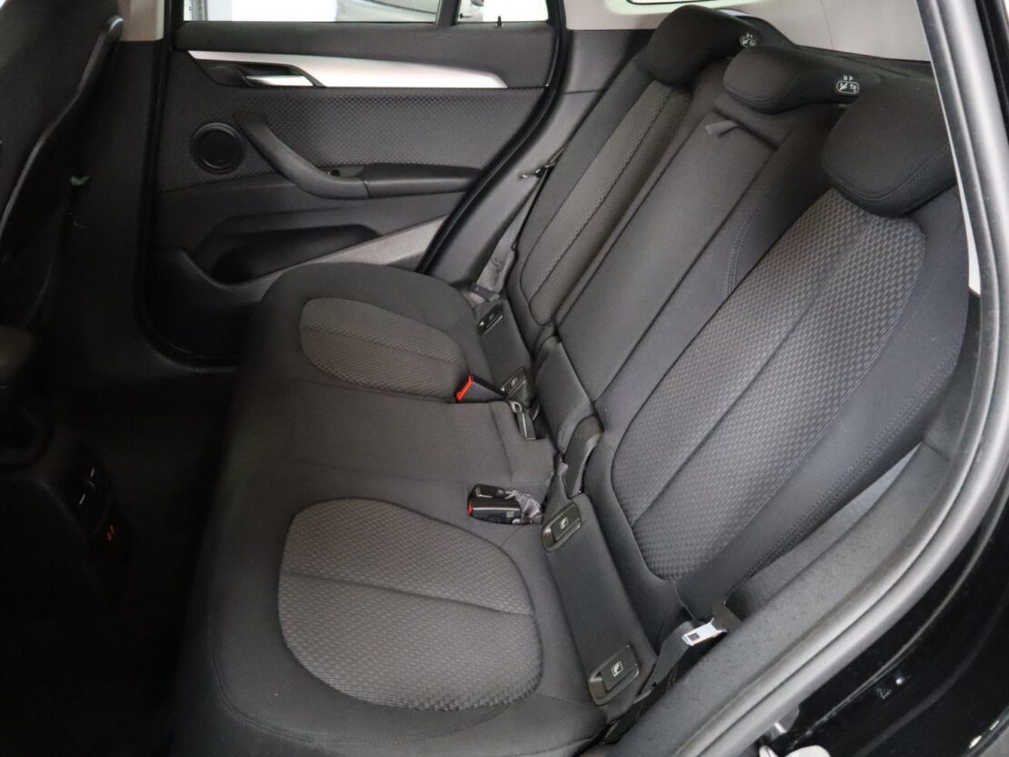 BMW X1 xDrive25e 8