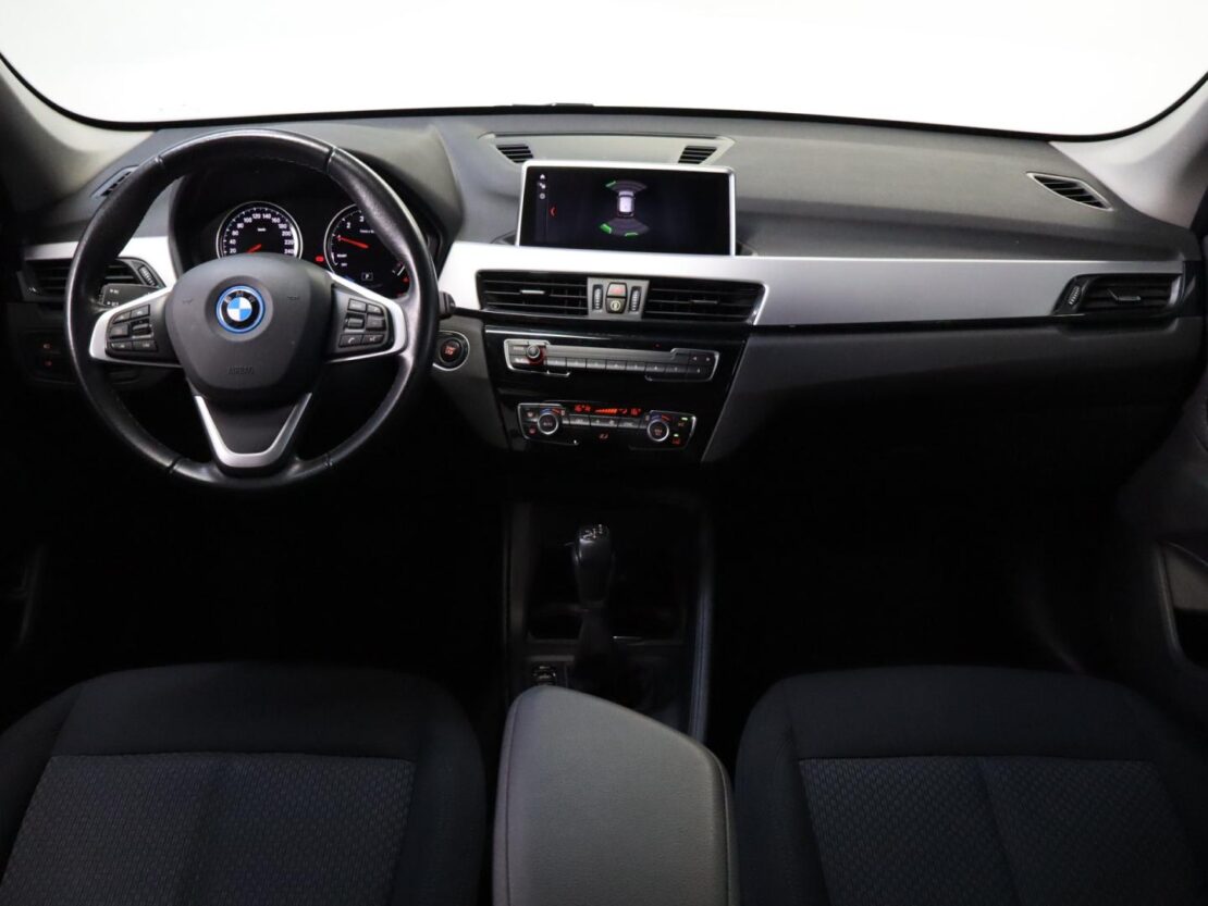 BMW X1 xDrive25e 9