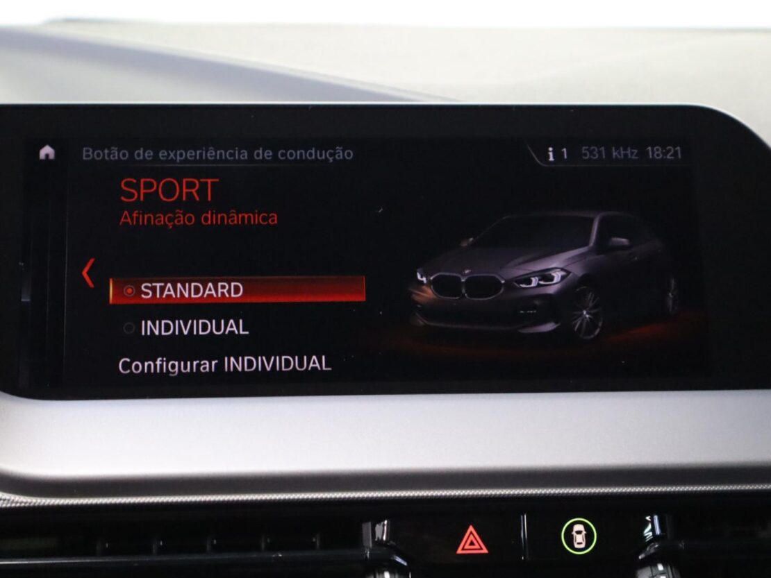 BMW Serie 1 118i Auto Corporate Edition 16
