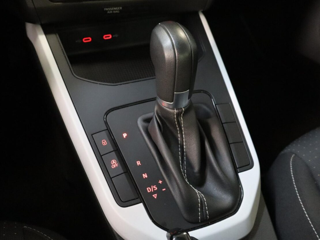 SEAT Arona 1.0 TSI FR DSG 13