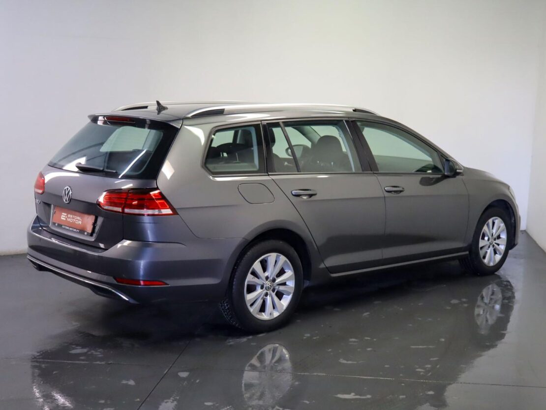 Volkswagen Golf 1.6 TDI Confortline Variant 3