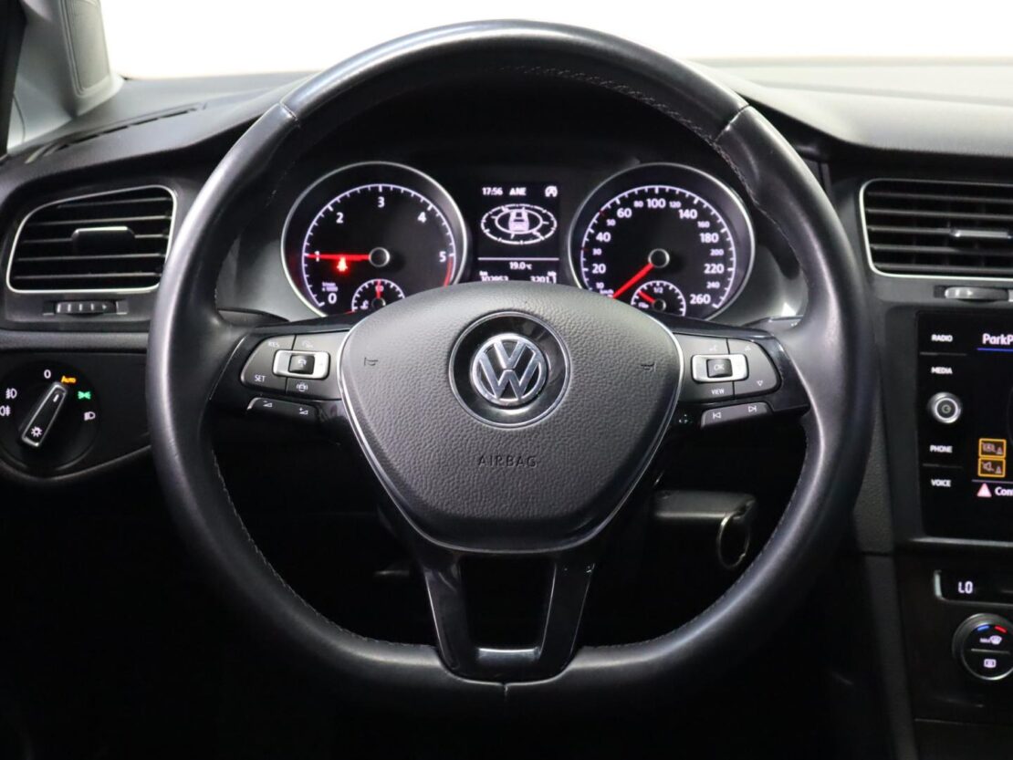 Volkswagen Golf 1.6 TDI Confortline Variant 10