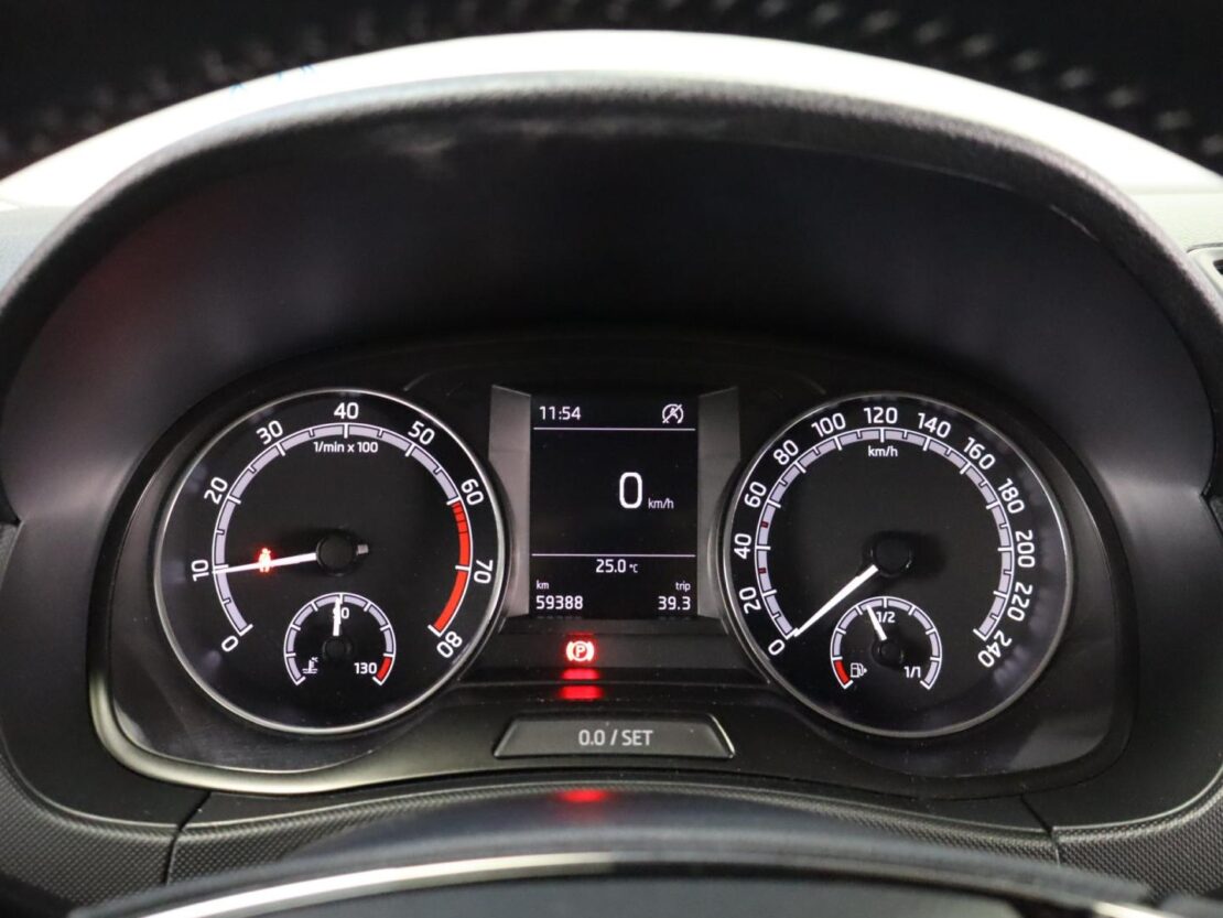 Skoda Fabia 1.0 TSI  AMBITION Break 11