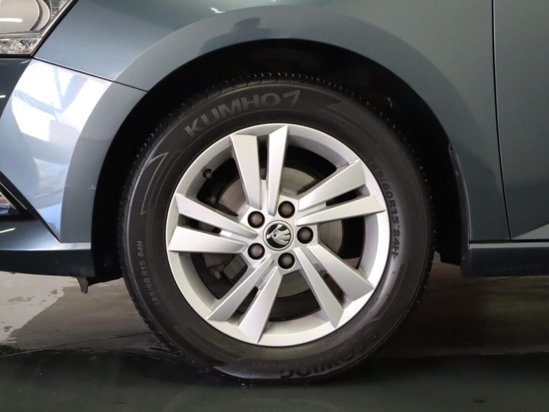 Skoda Fabia 1.0 TSI  AMBITION Break 5