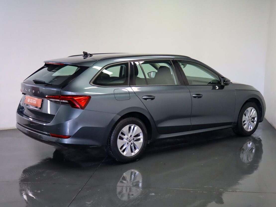 Skoda Octavia 2.0 TDI AMBITION DSG BREAK 3