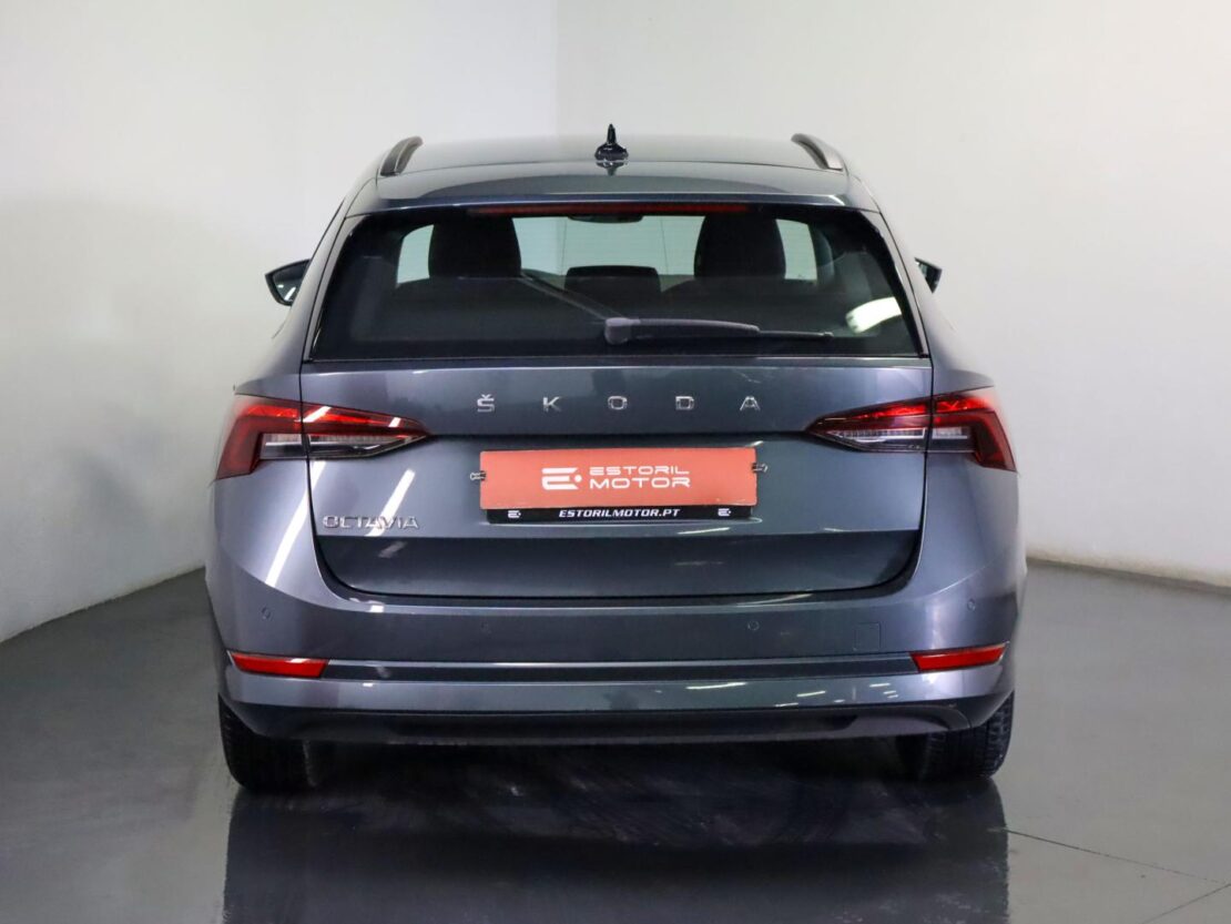 Skoda Octavia 2.0 TDI AMBITION DSG BREAK 4