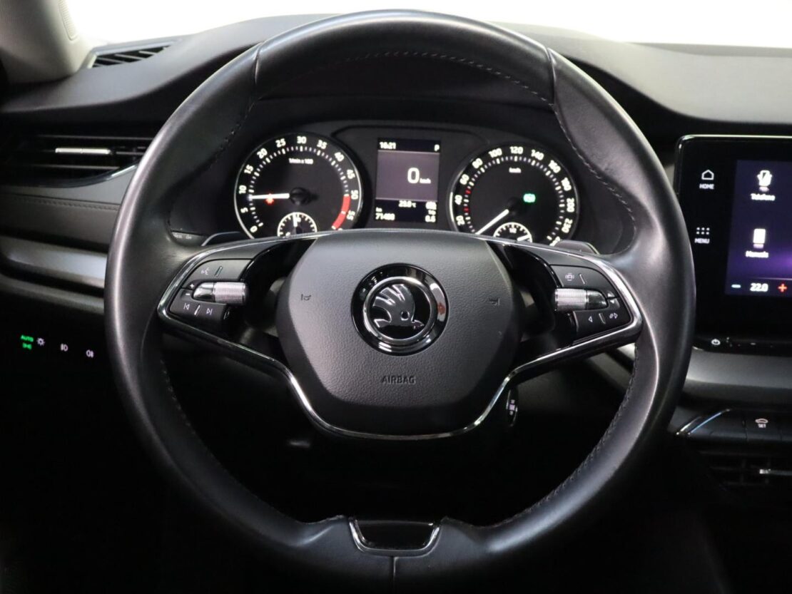 Skoda Octavia 2.0 TDI AMBITION DSG BREAK 10