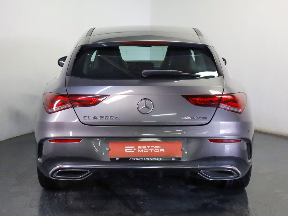 Mercedes Benz Classe CLA 200d Auto Shooting Brake AMG Line 4