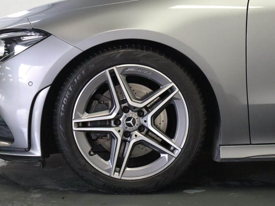 Mercedes Benz Classe CLA 200d Auto Shooting Brake AMG Line 5
