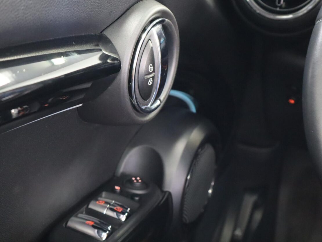 Mini Mini Cabrio Cooper Resolute Edition Auto 16