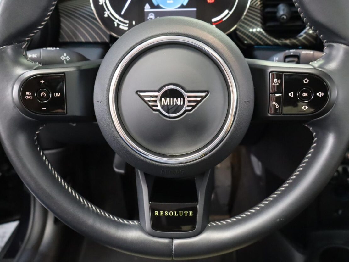 Mini Mini Cabrio Cooper Resolute Edition Auto 24