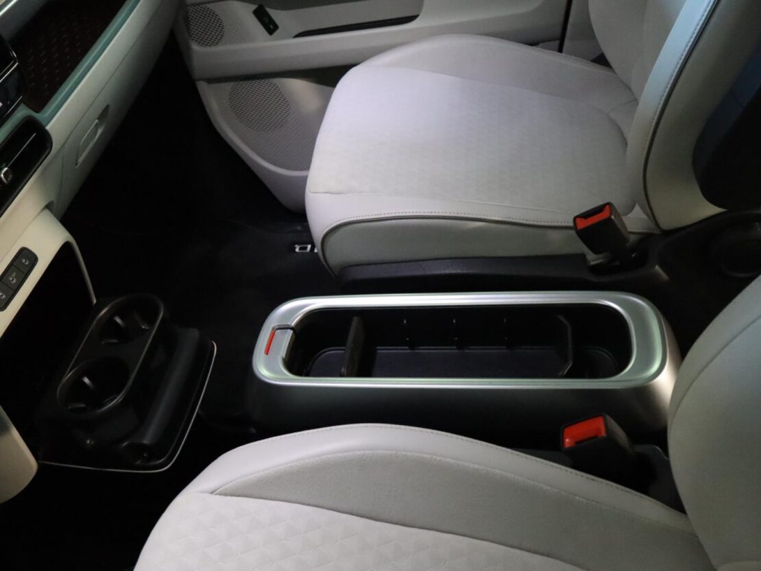 Volkswagen ID.Buzz Pro 31
