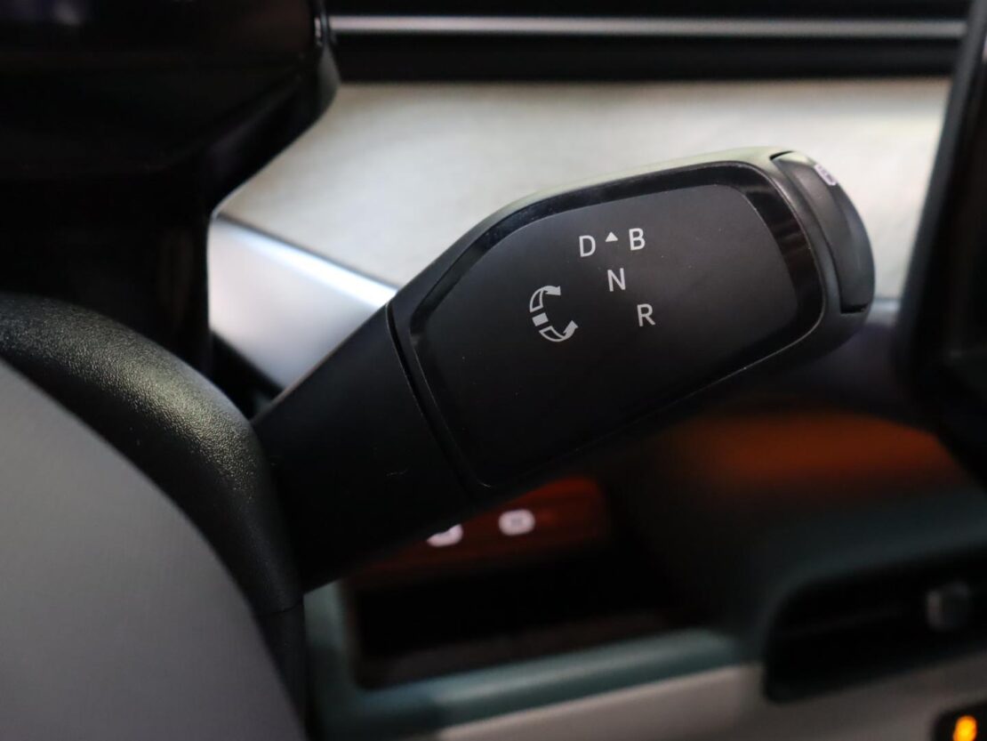 Volkswagen ID.Buzz Pro 18