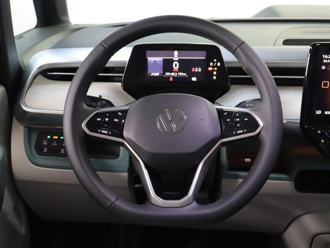 Volkswagen ID.Buzz Pro 15