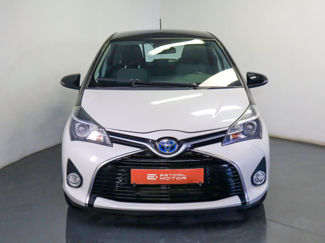 Toyota Yaris 1.5 Híbrido Comfort 2