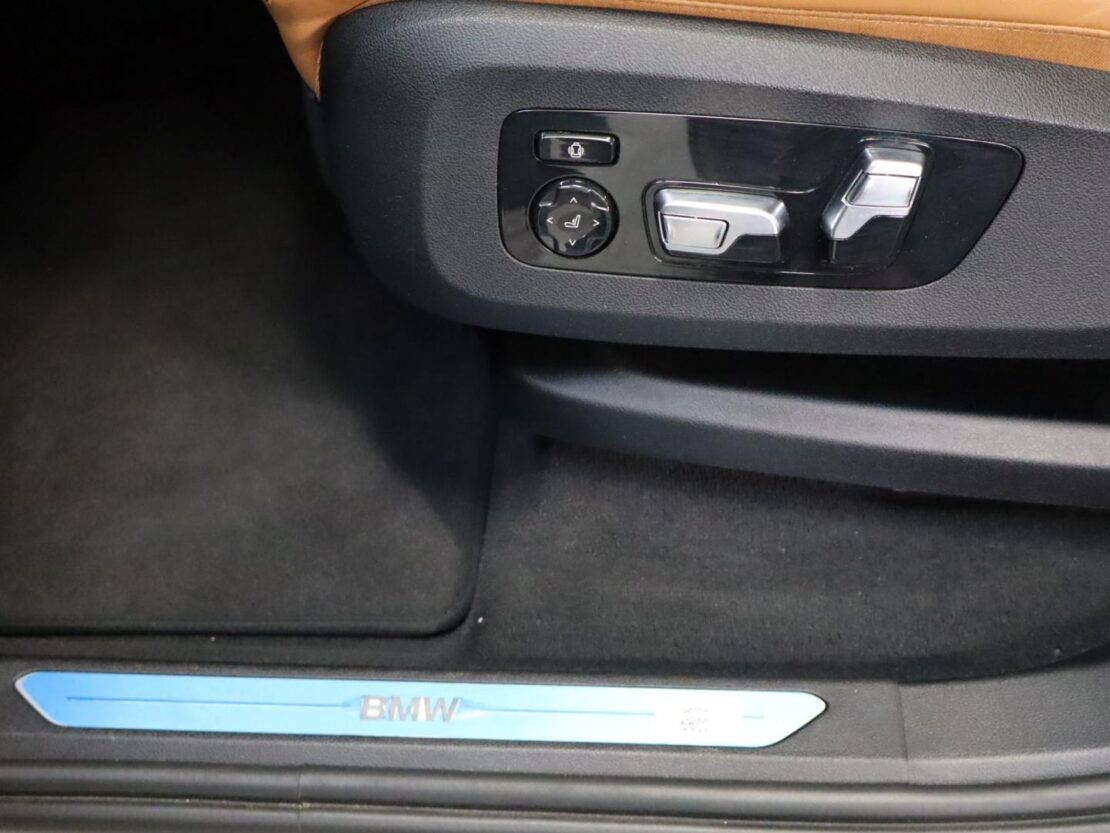 BMW X5 xDrive45e Auto Business 10