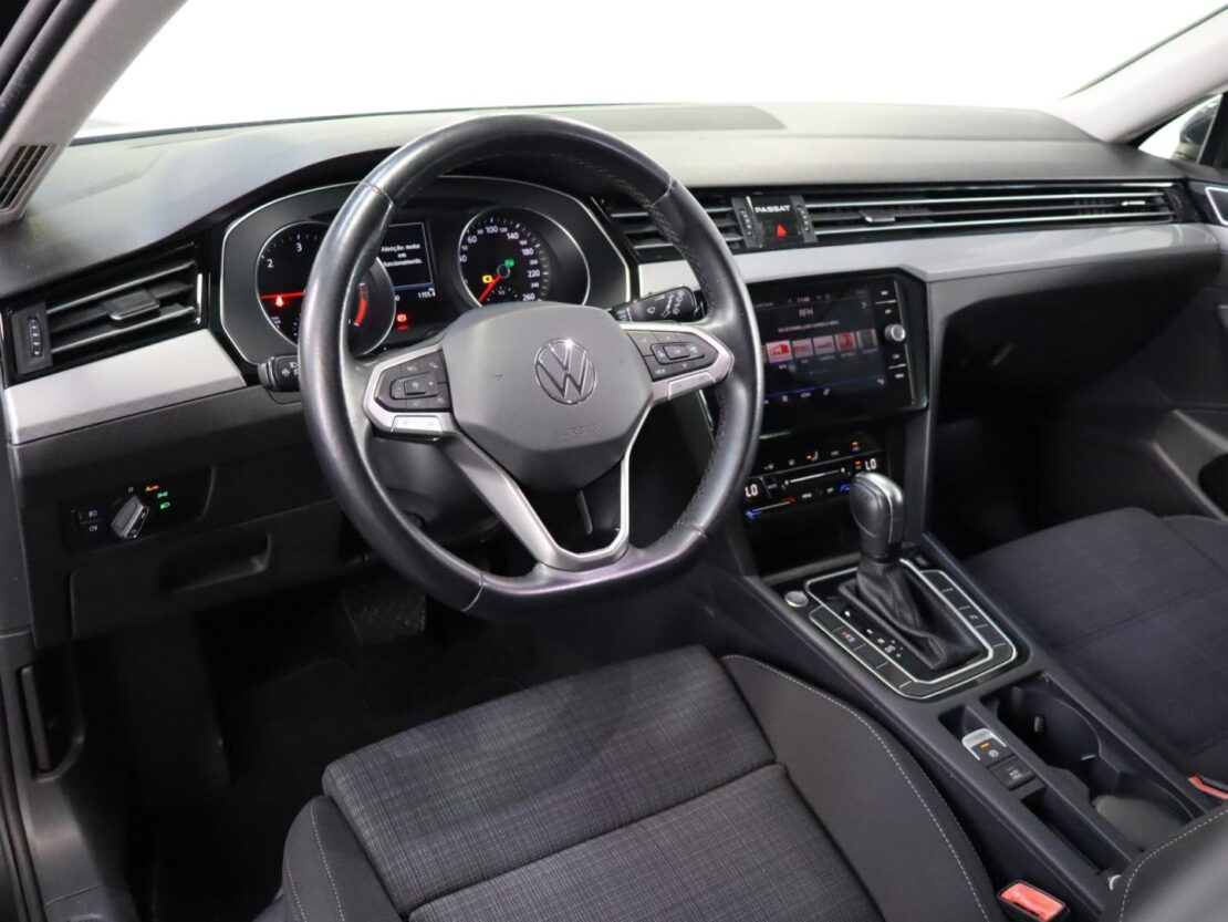 Volkswagen Passat 2.0 TDI  Business DSG Variant 6