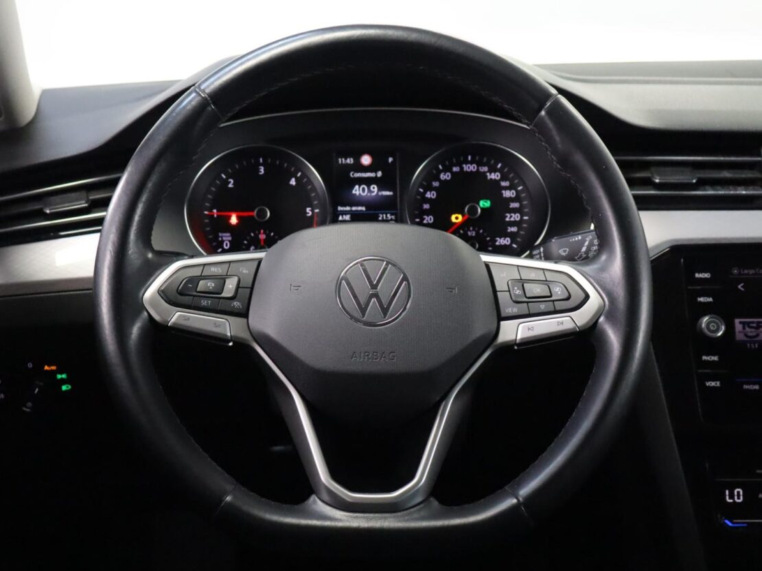 Volkswagen Passat 2.0 TDI  Business DSG Variant 11