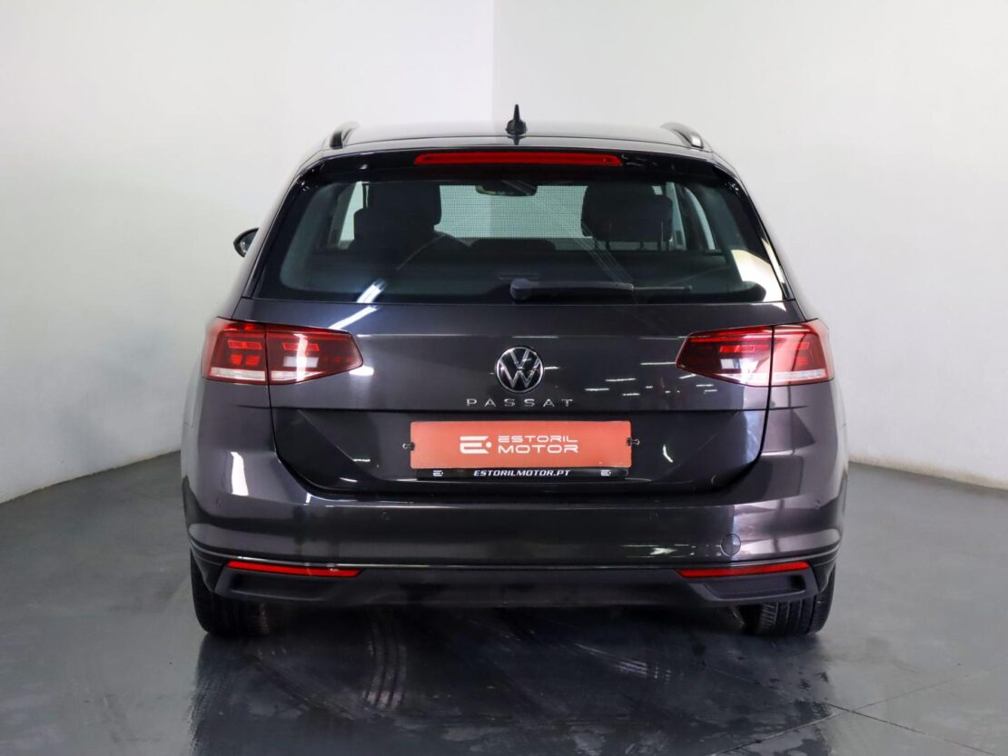 Volkswagen Passat 2.0 TDI  Business DSG Variant 4