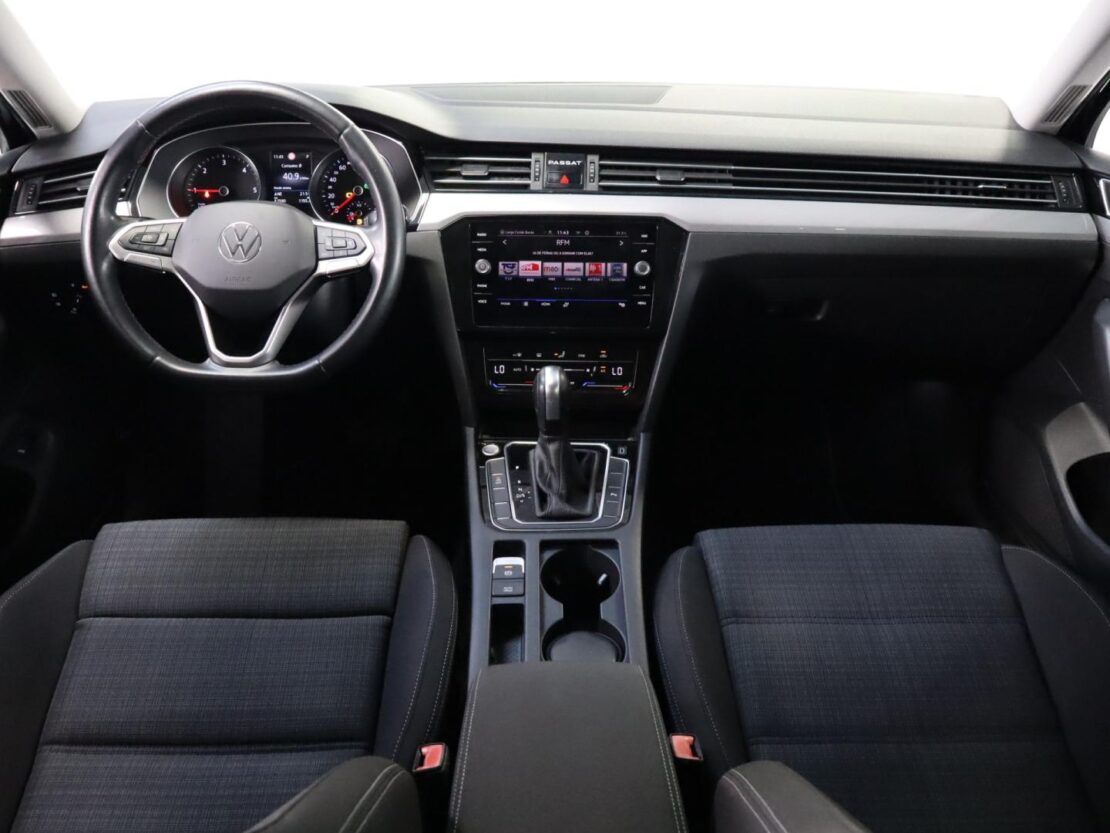 Volkswagen Passat 2.0 TDI  Business DSG Variant 10