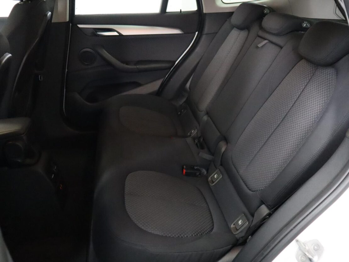 BMW X1 xDrive25e 10