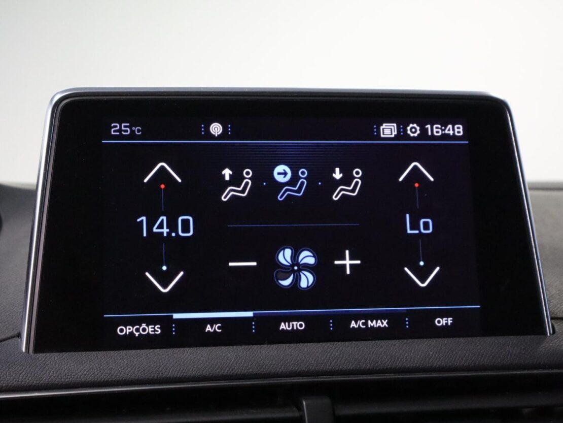 Peugeot 3008 Allure 1.2 PureTech EAT8 13
