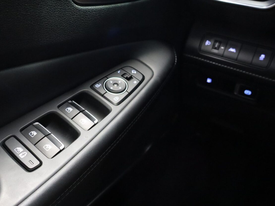 Hyundai Santa Fe 1.6 PHEV Vanguard 17