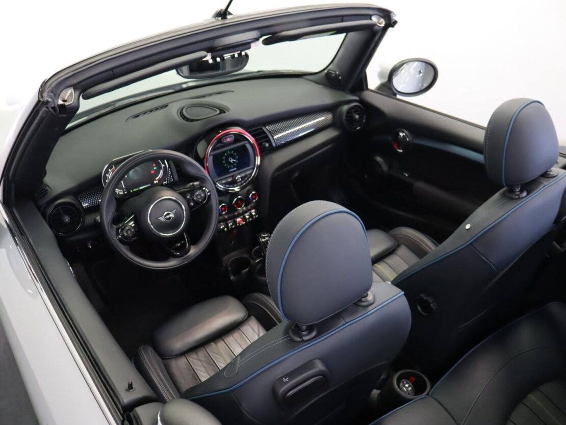 Mini Mini Cabrio Cooper Premium Sidewalk Special Edition Auto 27
