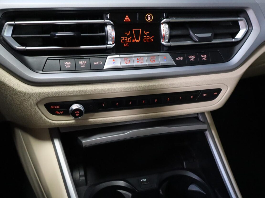 BMW Serie 3 318d Auto Advantage 22