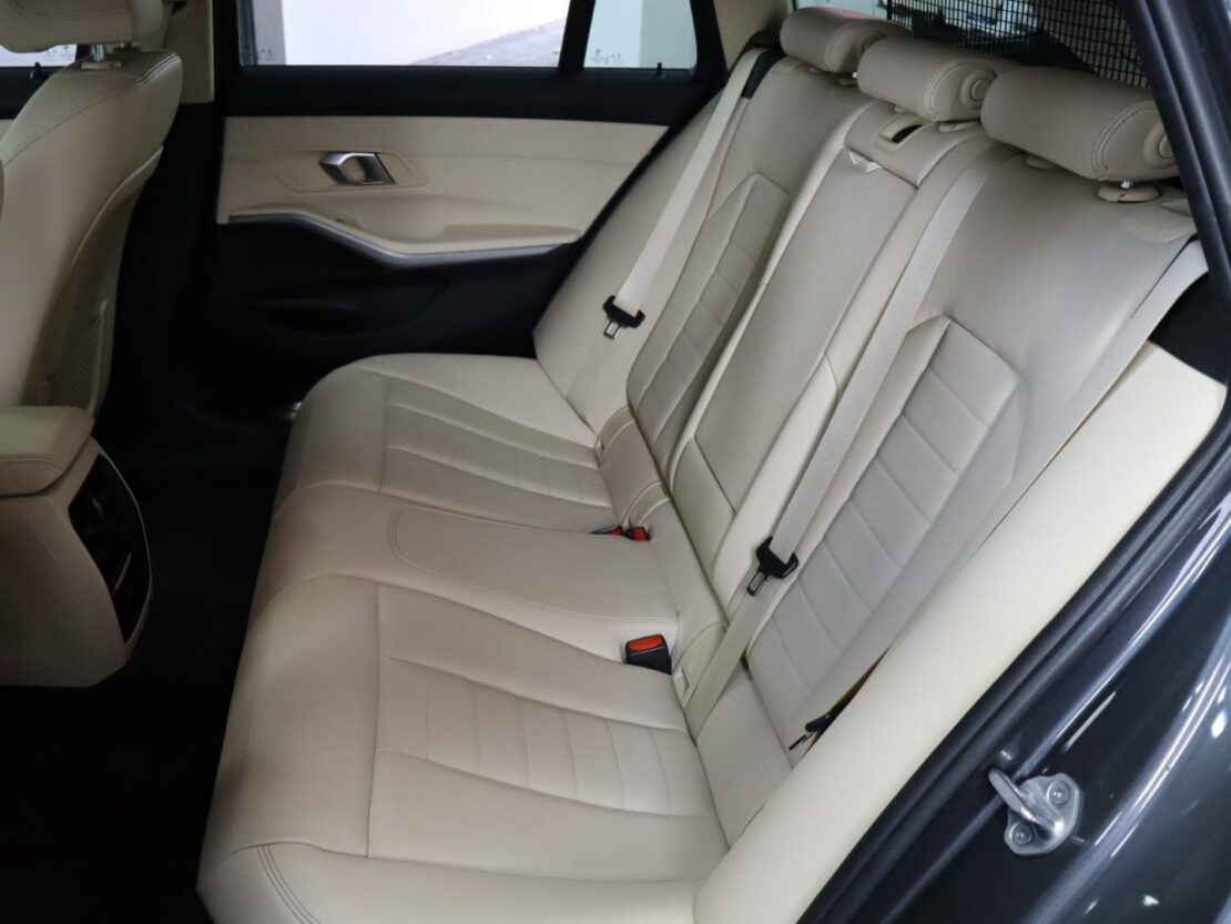 BMW Serie 3 318d Auto Advantage 8