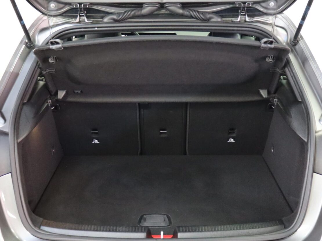 Mercedes Benz Classe A A 250 e Auto Style Plus 22