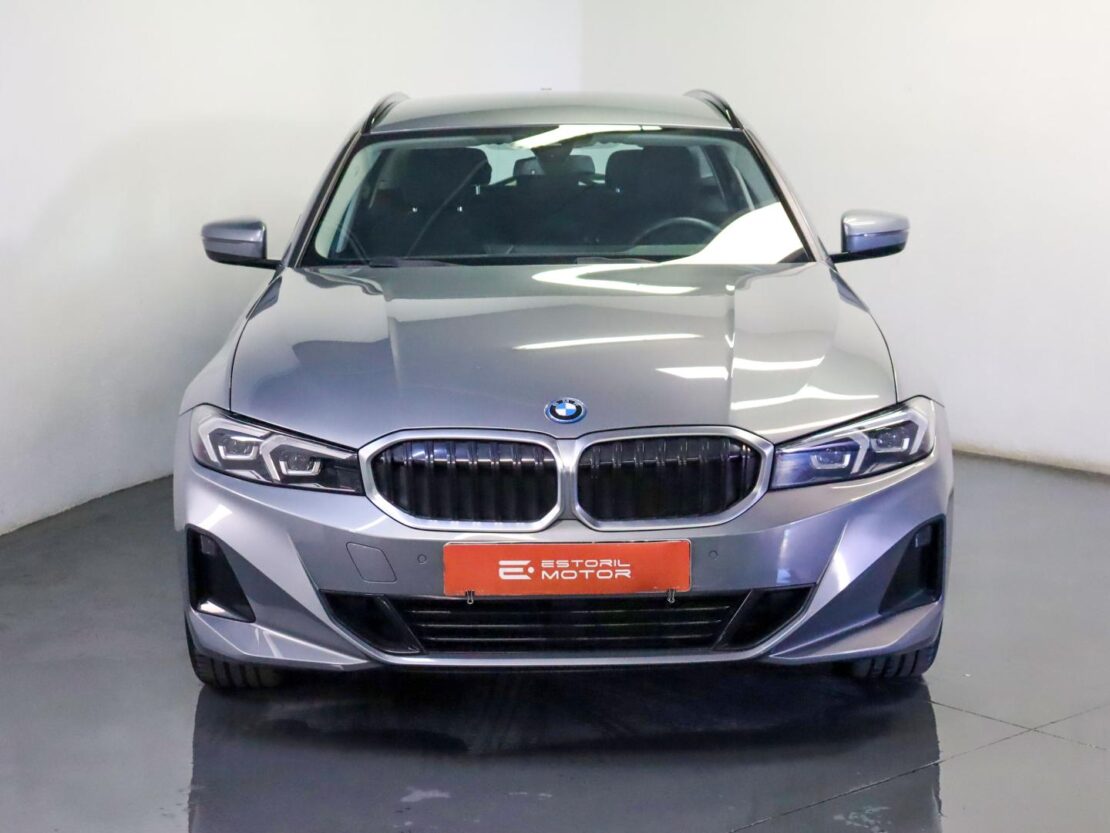 BMW Serie 3 330e Auto Corporate Edition 2