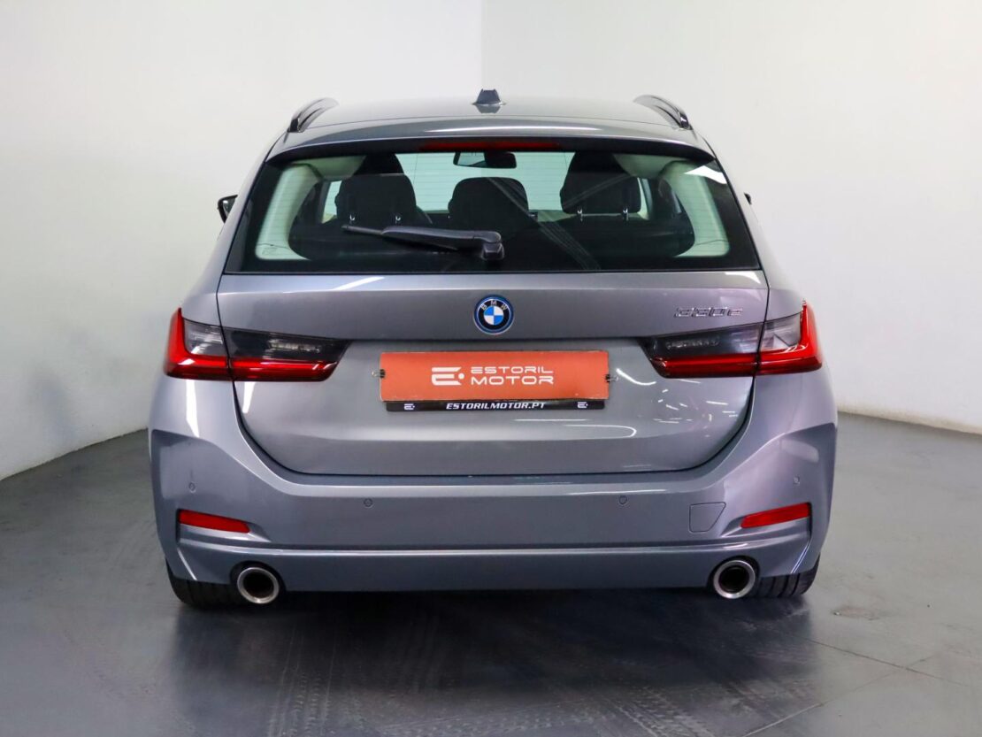 BMW Serie 3 330e Auto Corporate Edition 4