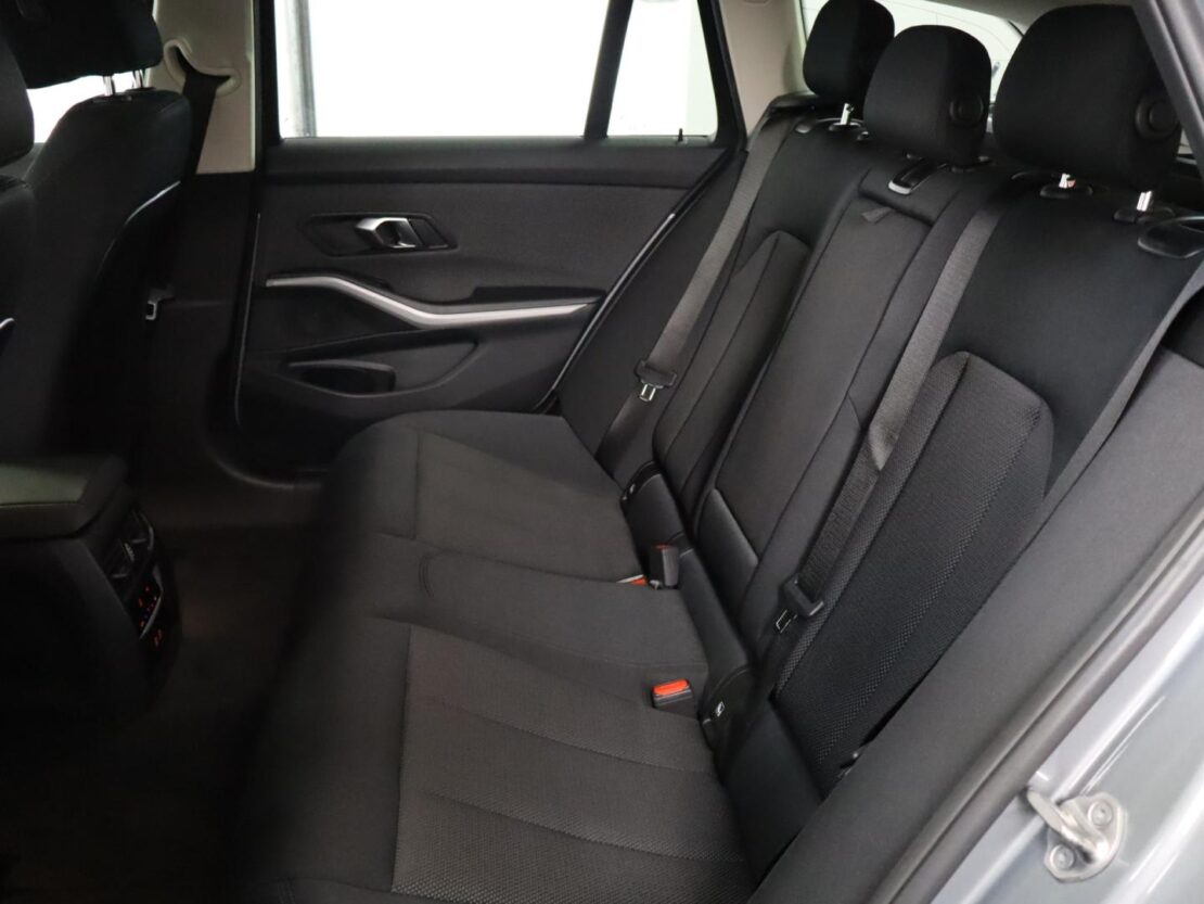 BMW Serie 3 330e Auto Corporate Edition 10