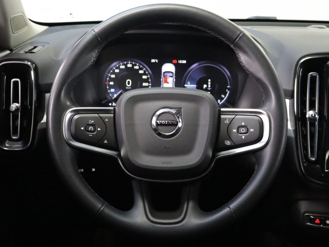 Volvo XC40 1.5 T4  PHEV Inscription 12
