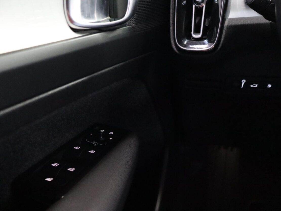 Volvo XC40 1.5 T4  PHEV Inscription 14