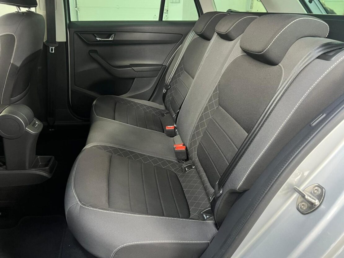 Skoda Fabia 1.0 TSI STYLE DSG Break 7