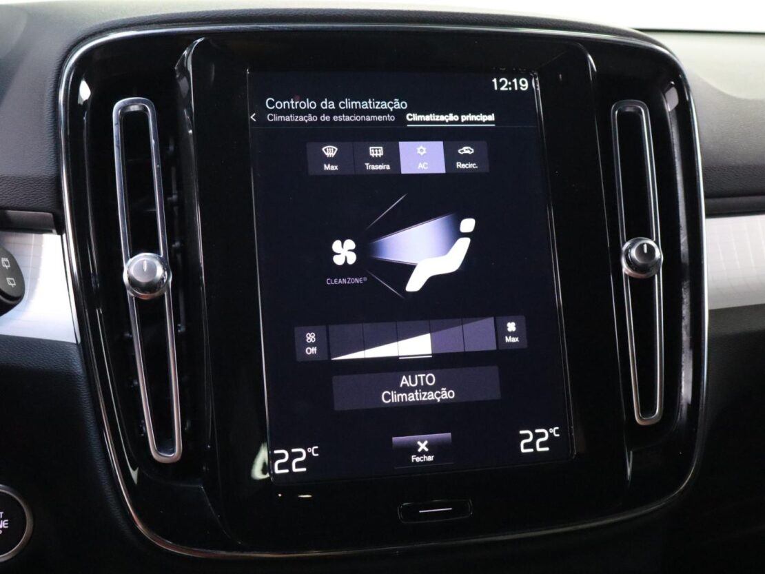 Volvo XC40 1.5 T5 Core PG HYBRID 16