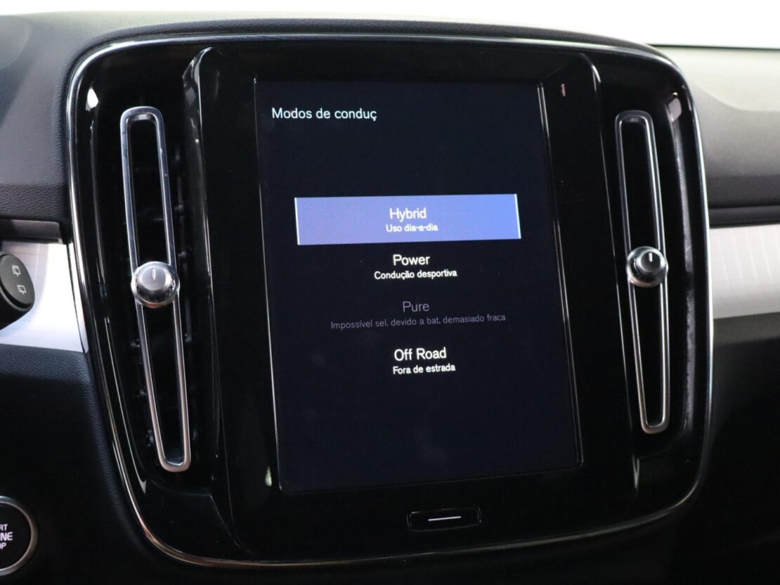 Volvo XC40 1.5 T5 Core PG HYBRID 21