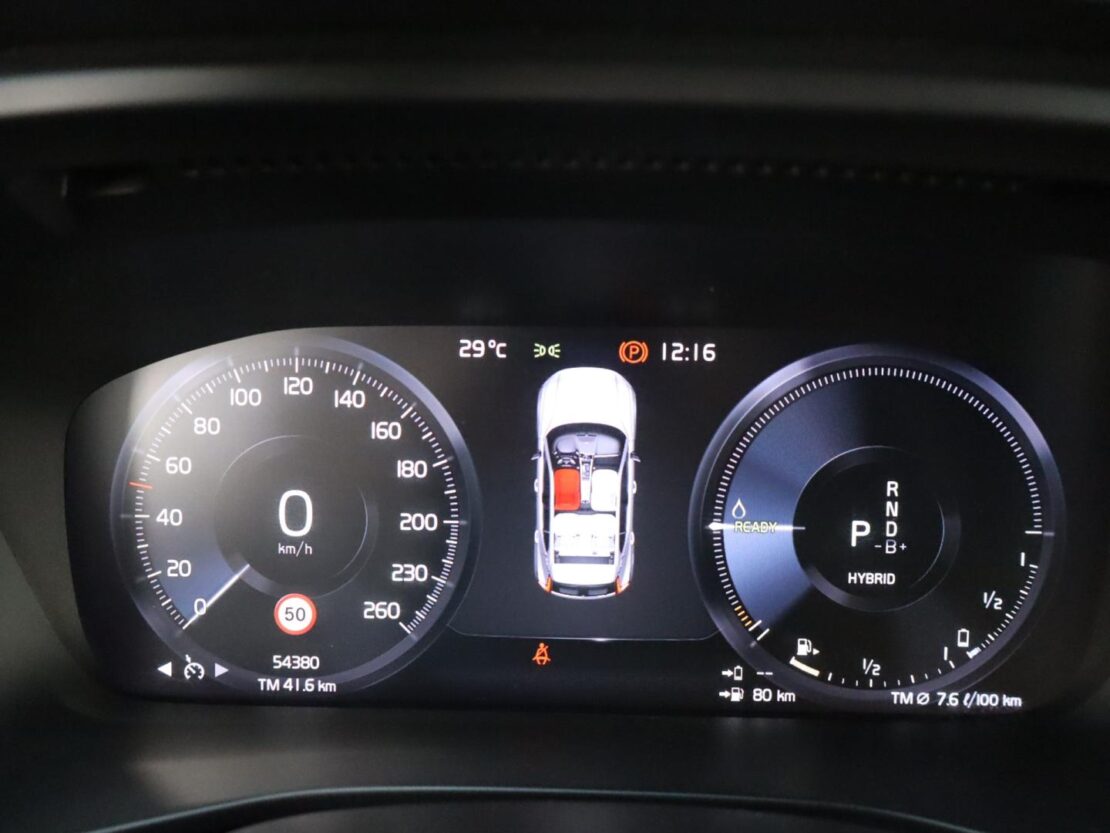 Volvo XC40 1.5 T5 Core PG HYBRID 13
