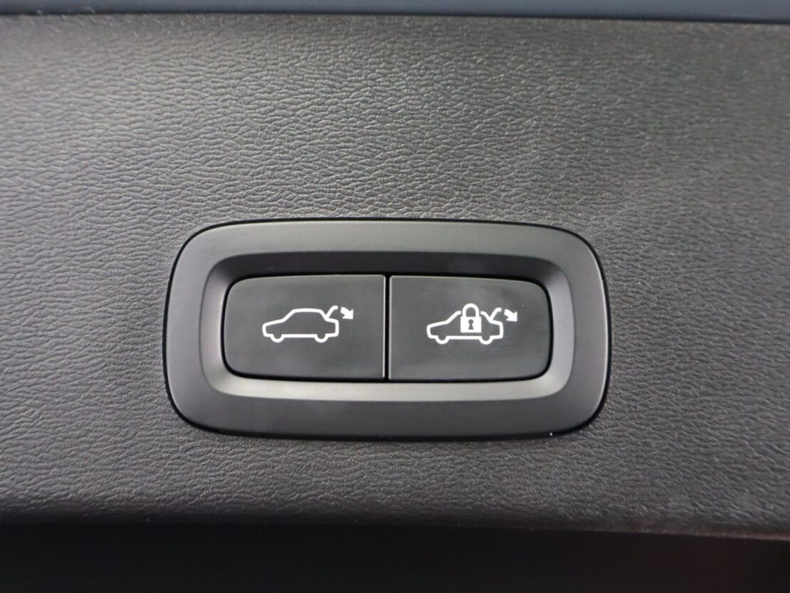 Volvo XC40 1.5 T5 Core PG HYBRID 24