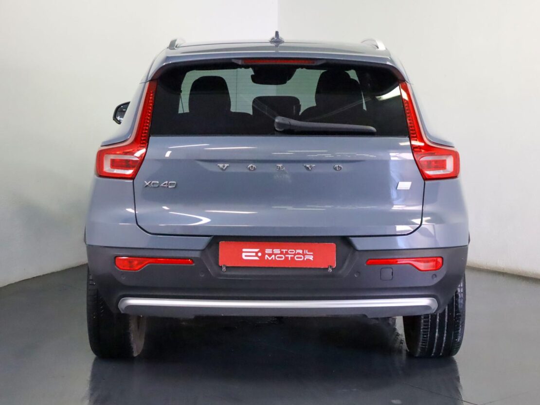 Volvo XC40 1.5 T5 Core PG HYBRID 4