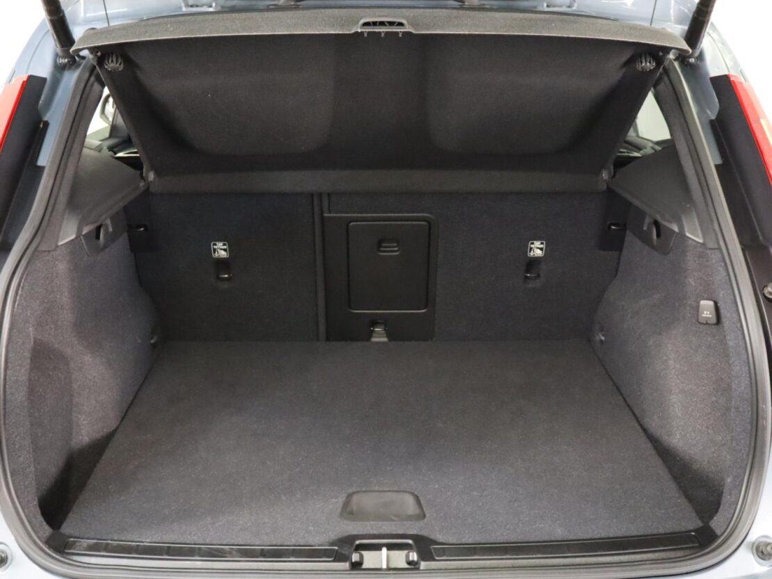 Volvo XC40 1.5 T5 Core PG HYBRID 25