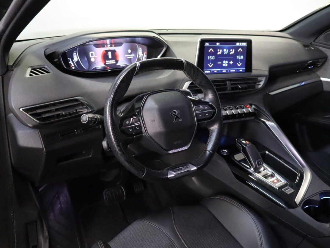 Peugeot 5008 GT 1.5 BlueHDi  EAT8 6