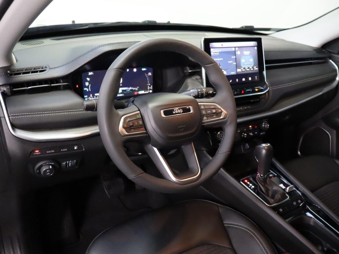 Jeep Compass Limited 1.3 TG Plug In Hybrid 4Xe 7
