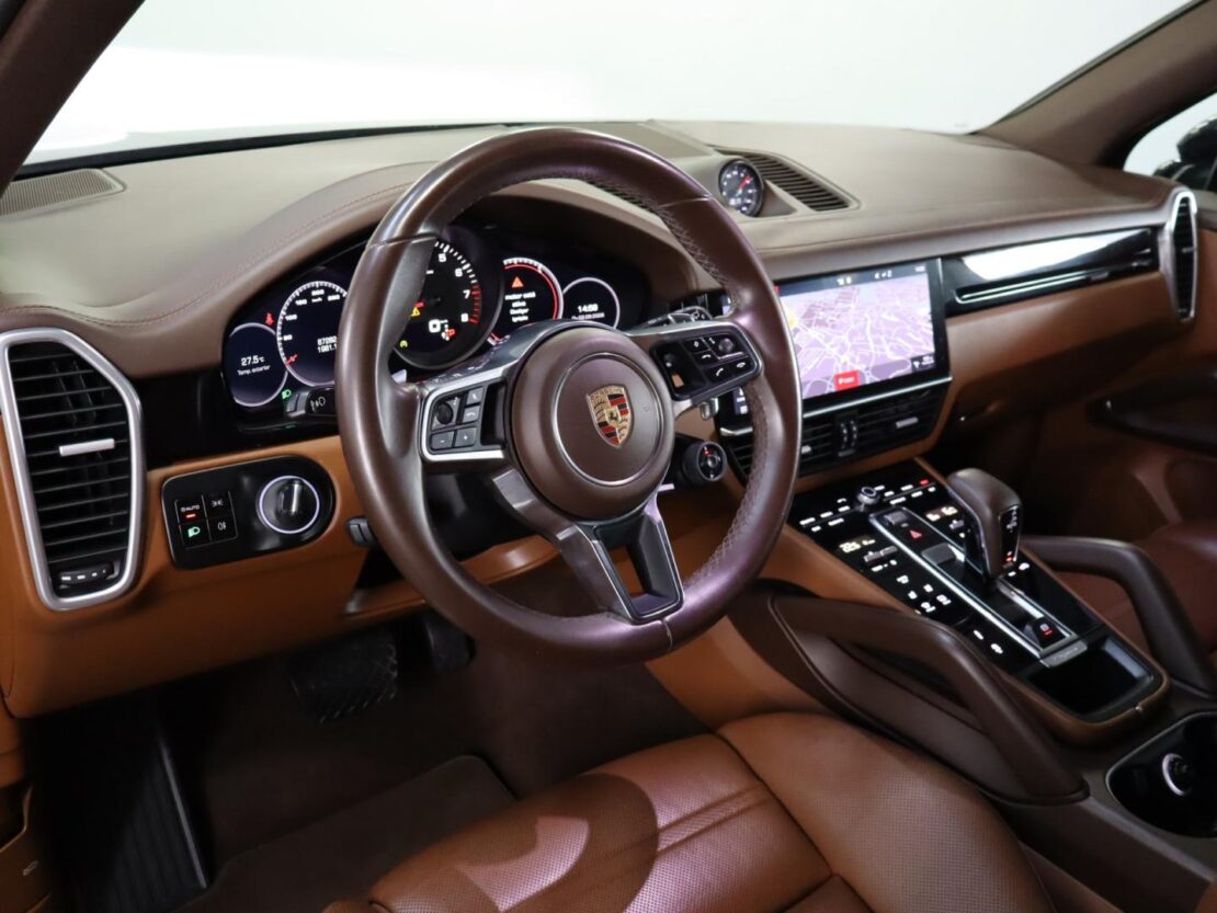 Porsche Cayenne 3.0 Dakar 84 6
